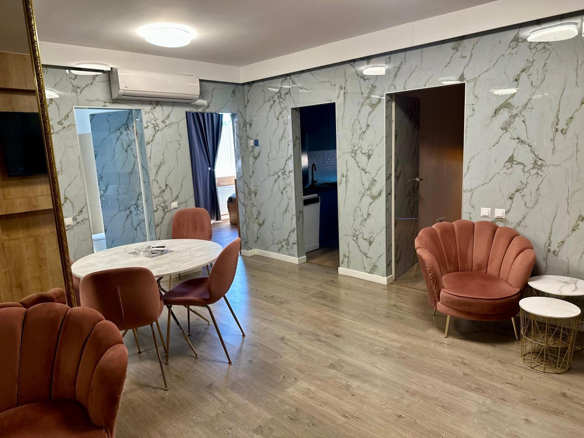 Thome Hoia Jacuzzi Apartment